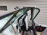 Fish finder mounts for Yarcraft 219.